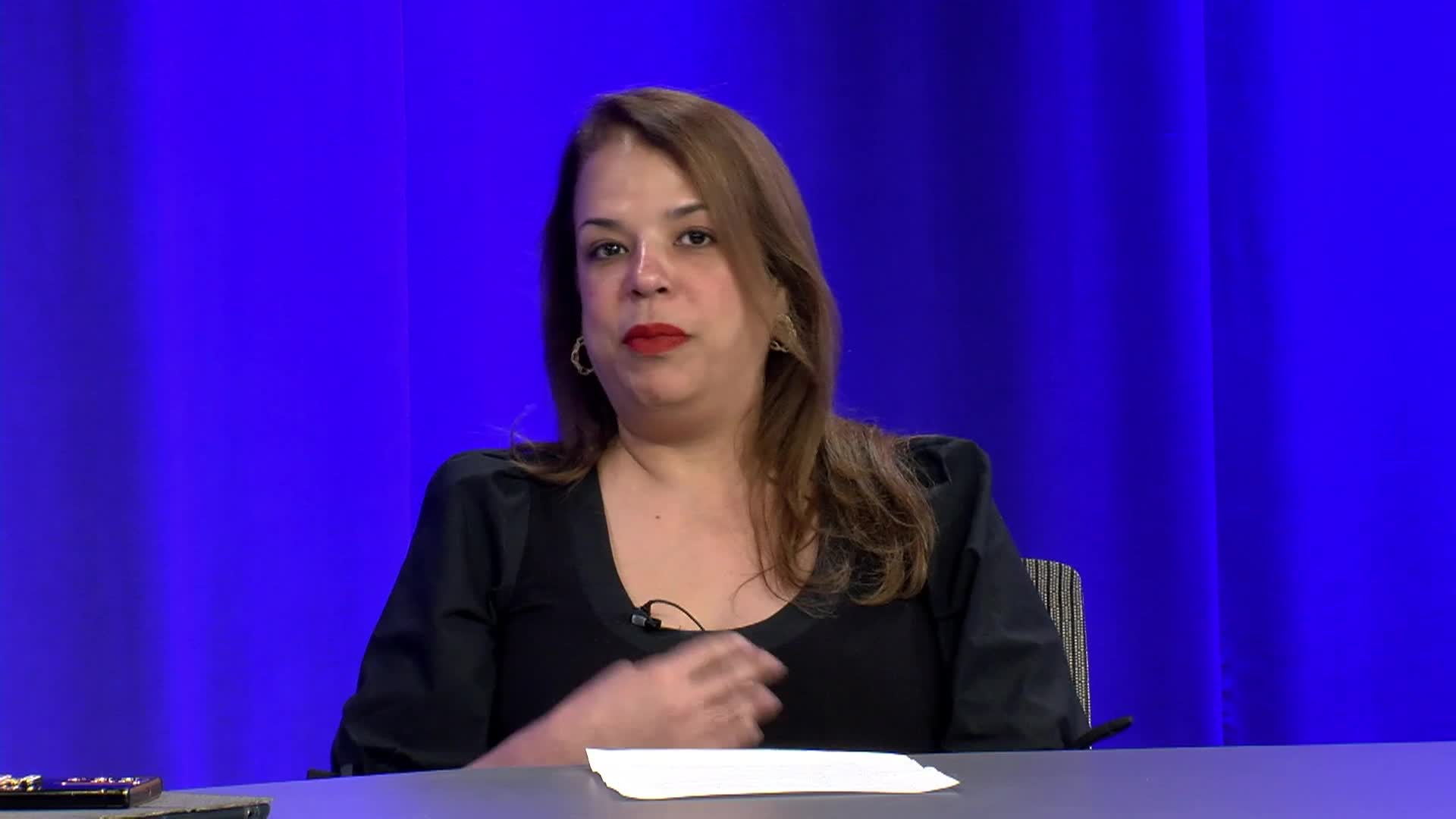 Thumbnail image for Aki Hablamos Espanol - Sandy Almonte