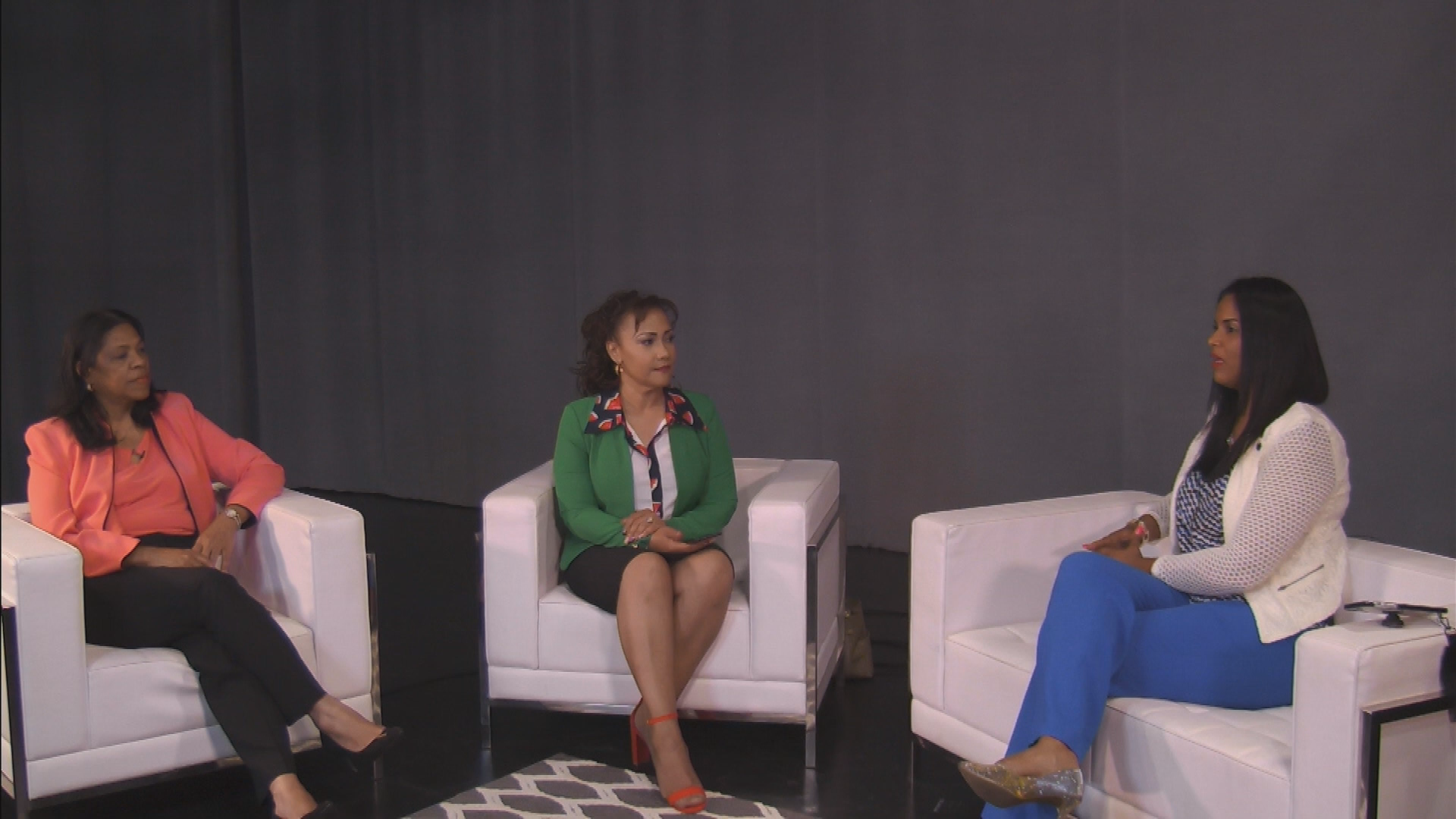 En Su Presencia TV - Episode 6